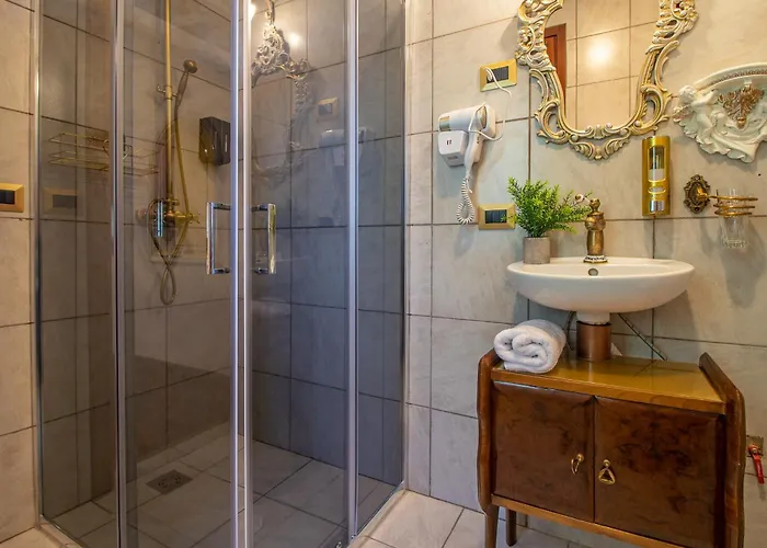 Ferrara Royal & 民宿 科里亚诺