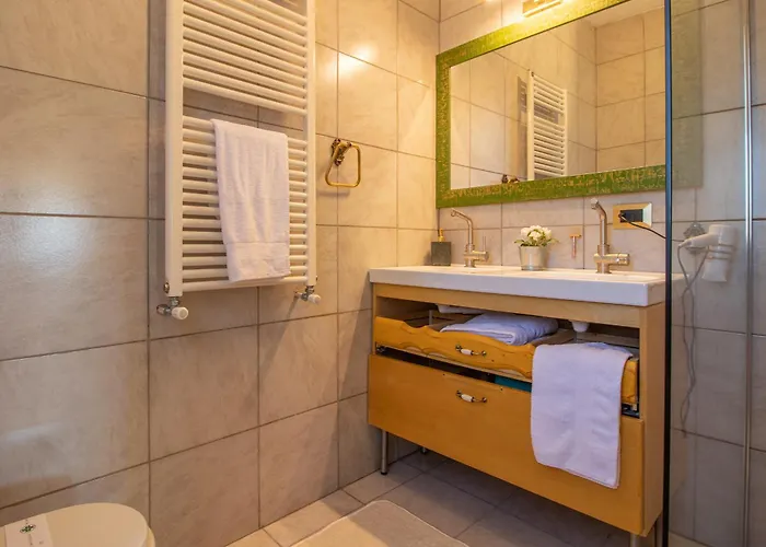 Ferrara Royal & * 科里亚诺