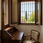 Homestay Ferrara Royal & Coriano