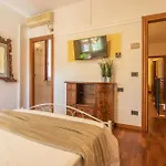 Ferrara Royal & Homestay *