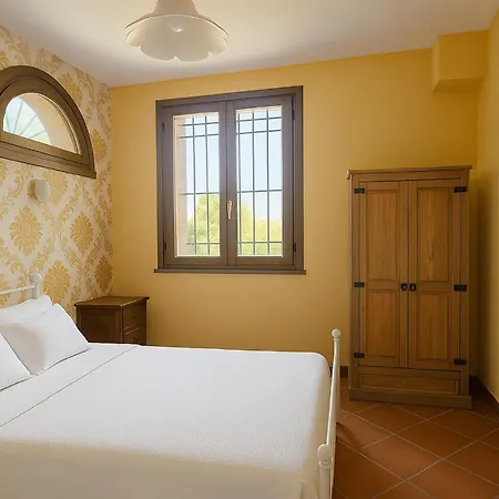 Homestay Ferrara Royal &