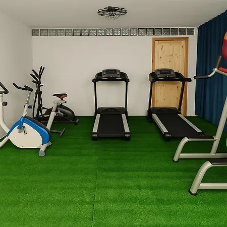 Ferrara Royal & * Coriano