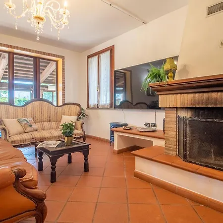 Ferrara Royal & Kwatera prywatna *