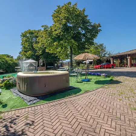 Ferrara Royal & בית אירוח *