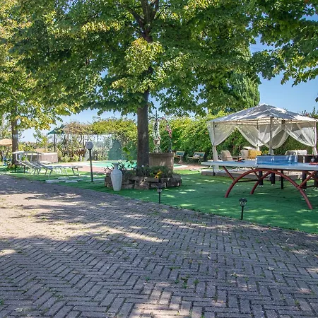 Ferrara Royal & Проживание в семье Кориано