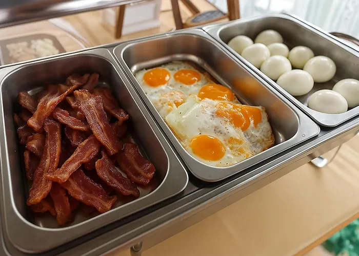 Ferrara Royal & Homestay szállás