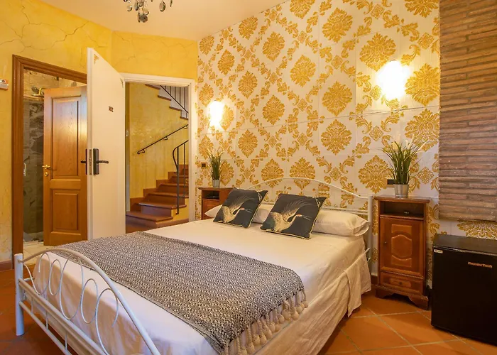 Ferrara Royal & Проживание в семье Кориано