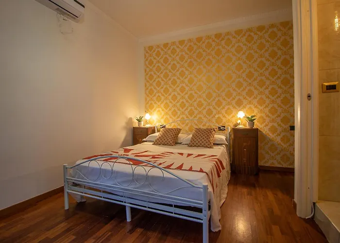 Ferrara Royal & Проживание в семье Кориано