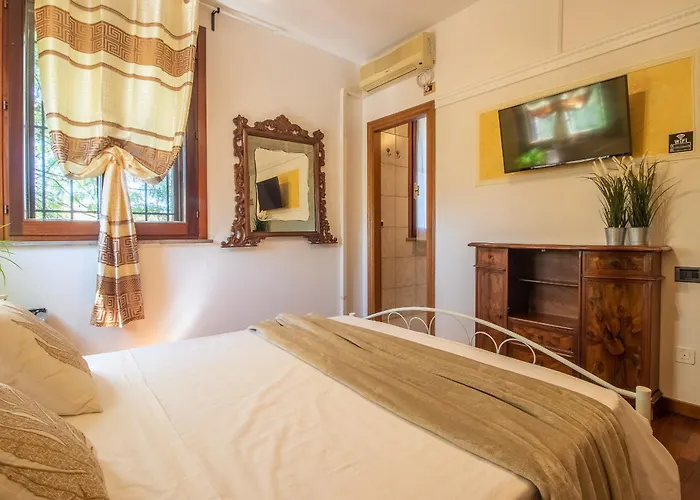 Séjour chez l'habitant Ferrara Royal & *